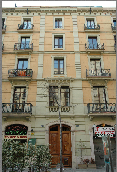 Short Group Paseo De Gracia Serviced Barcellona